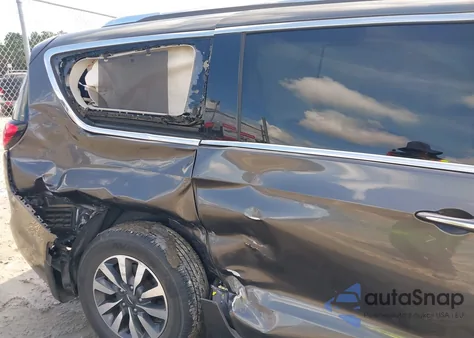 2021 Chrysler Pacifica Touring L из США, поврежденный, VIN 2C4RC1BG2MR527631